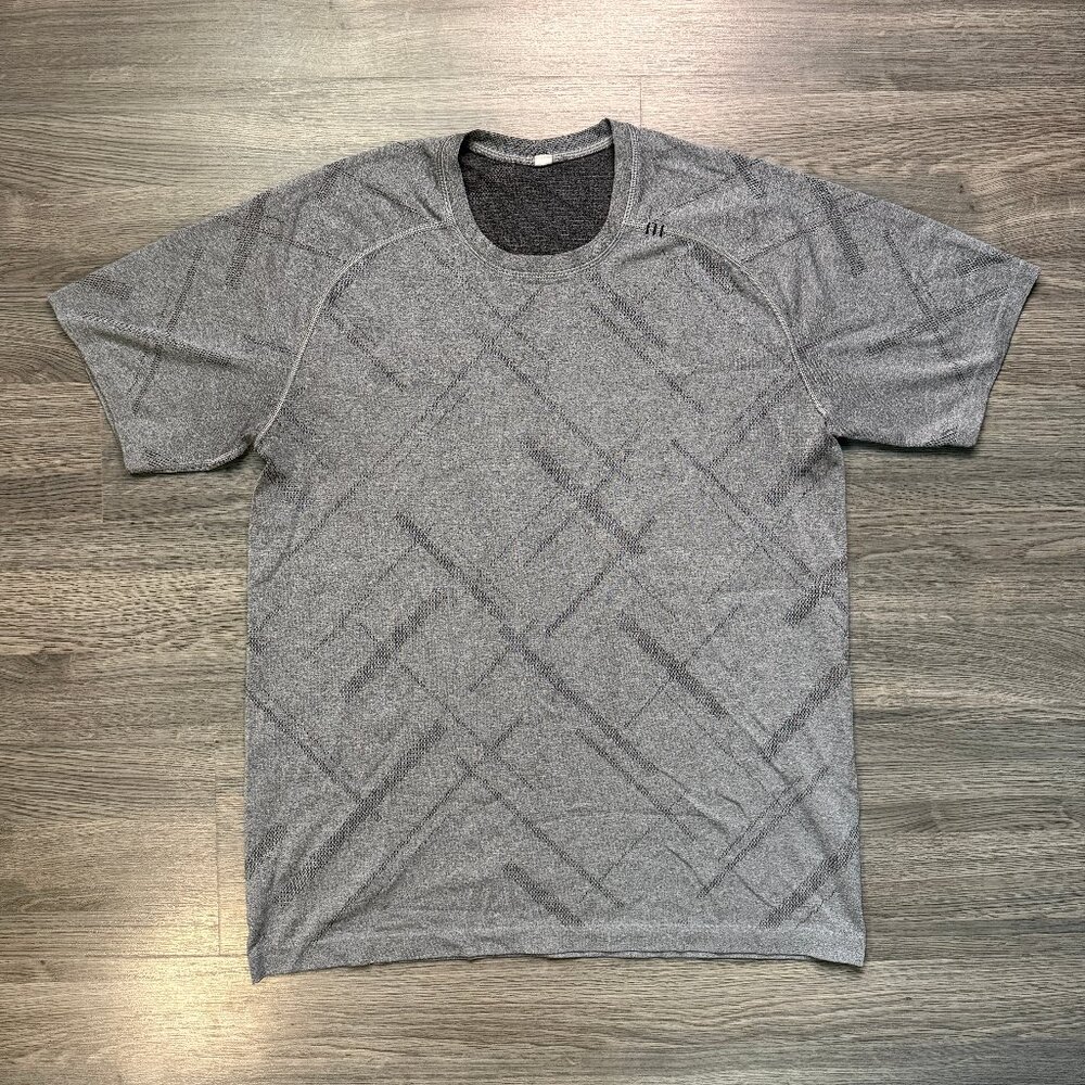 Lululemon Men's Metal Vent Tech Short Sleeve - Grey